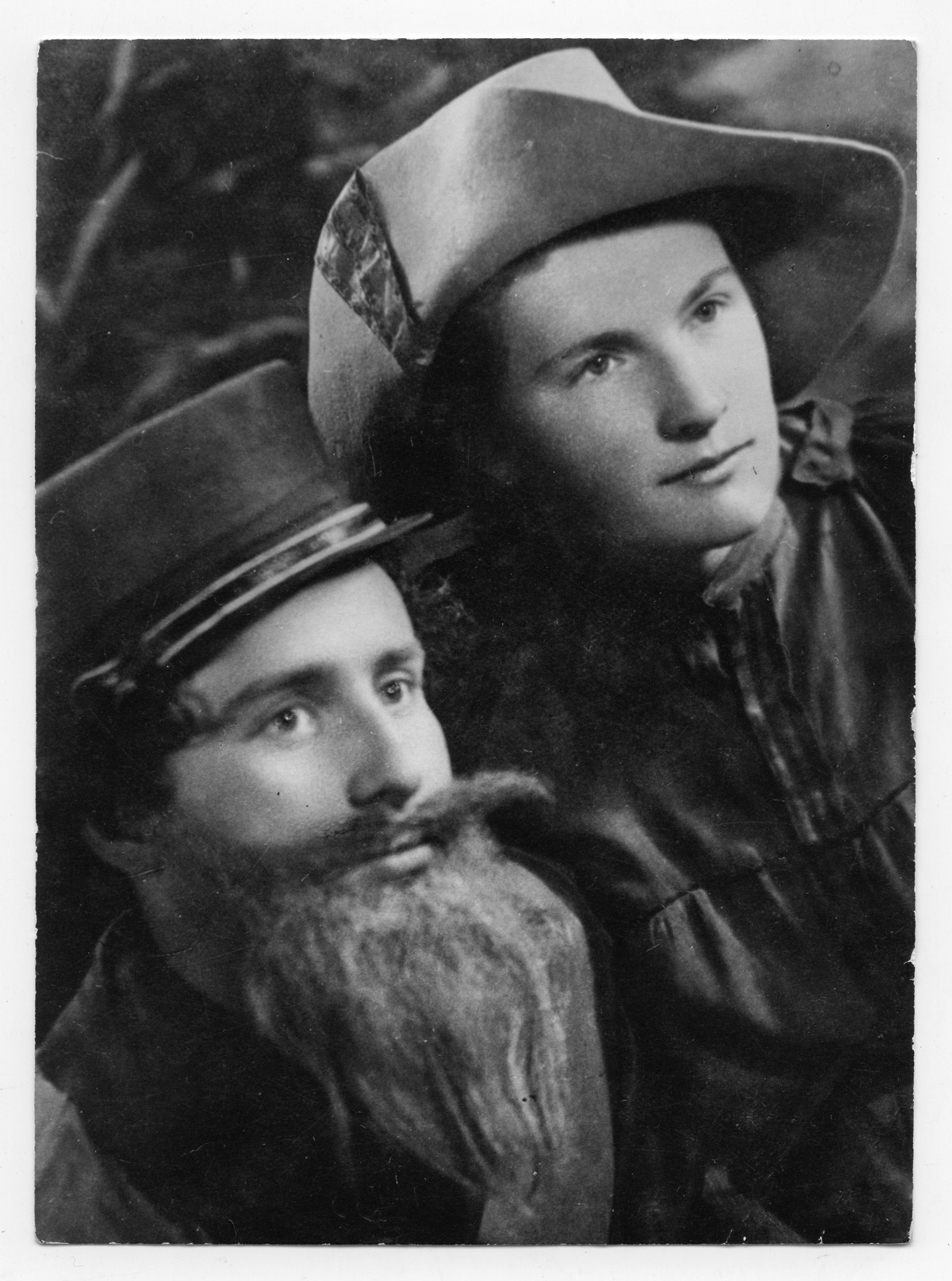 Francesca Del Rio da giovane insieme al partigiano Athos